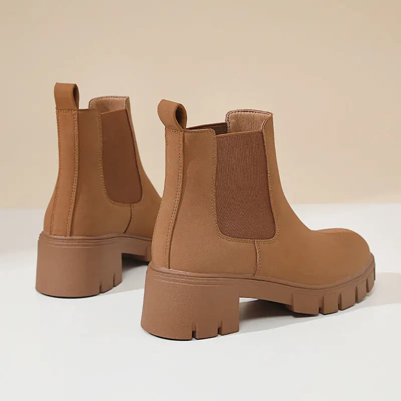 Women's Thick Bottom Suede Dr Martens Boots style-haven-vwag8