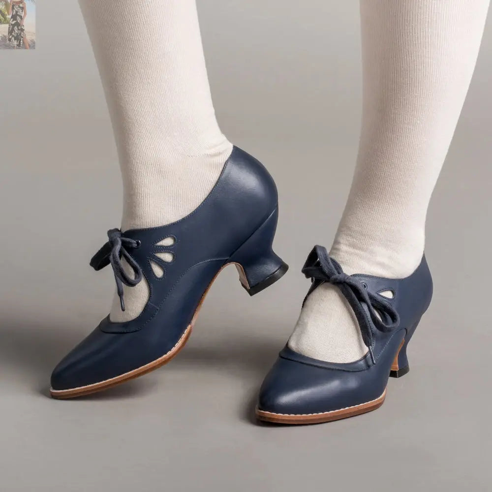 Gibson Edwardian Leather Shoes (Navy)