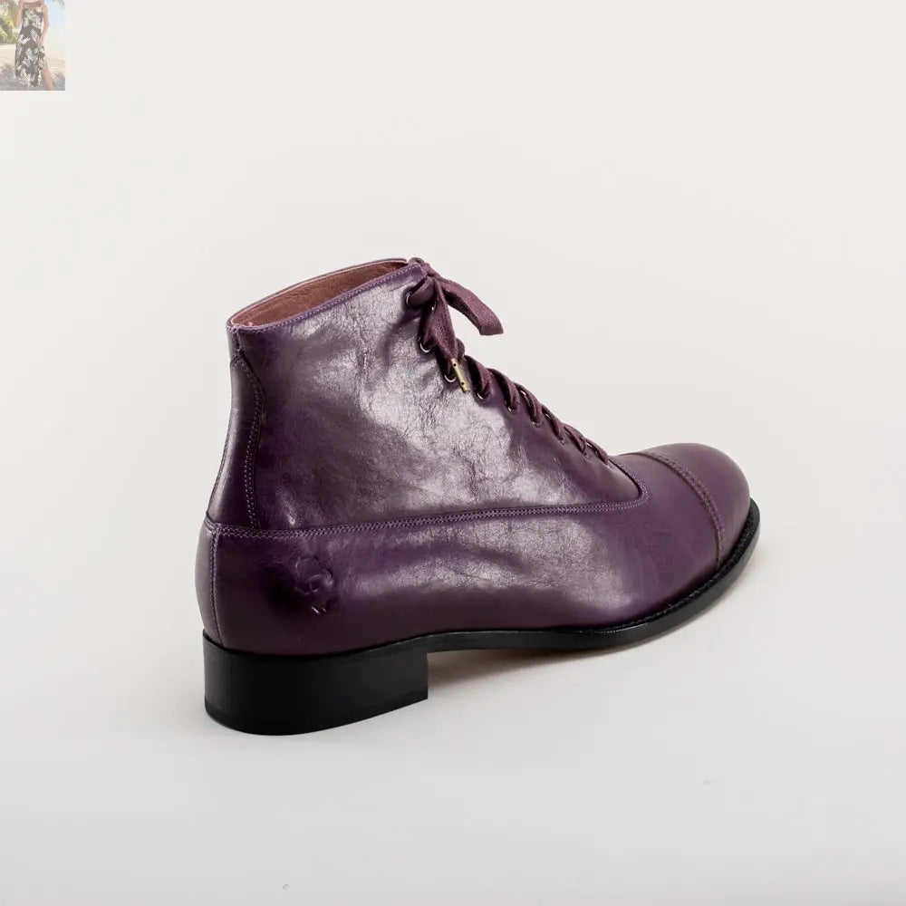 Noble Men's Vintage Lace-Up Boots (Purple)